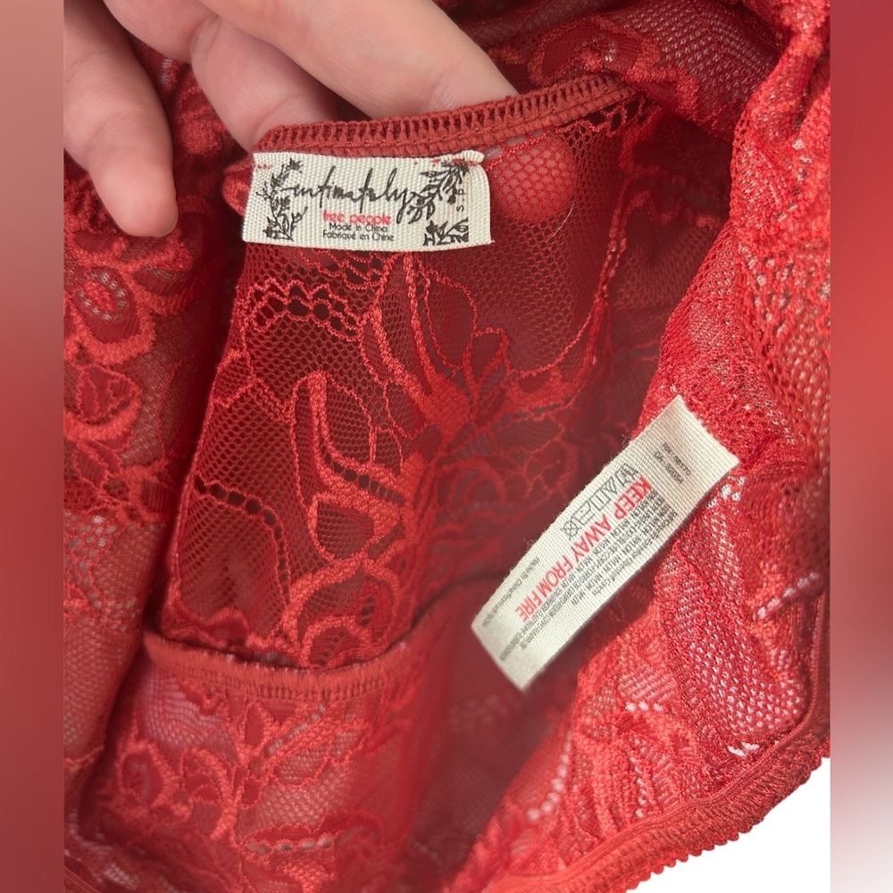 Free People Womens Size Small Bodysuit Cherry Red Printed Floral lace lined NWT - Picture 6 of 15